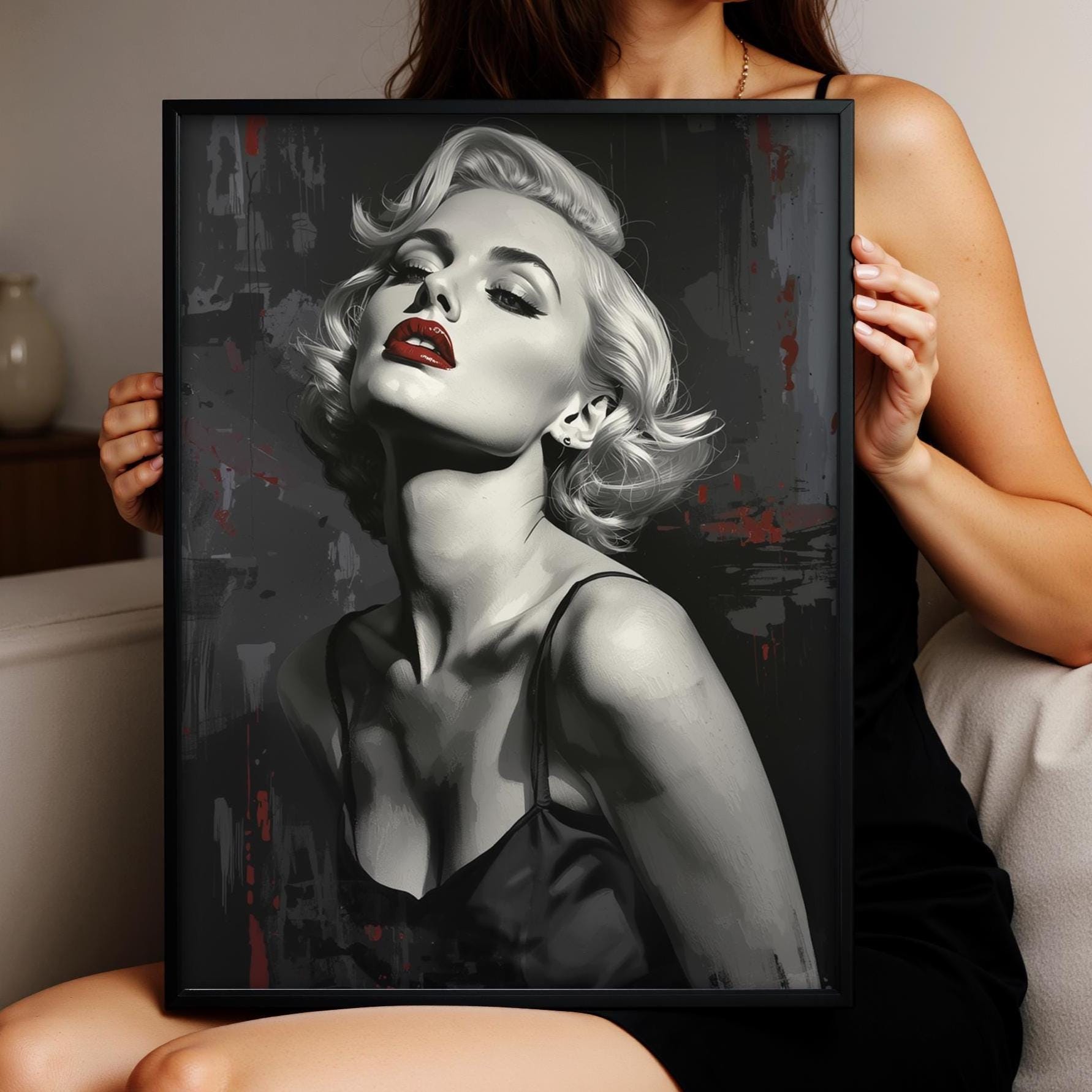 Marilyn Monroe Siyah Beyaz Portre Duvar Sanatı | Kırmızı Dudaklı Noir Glamour Baskı